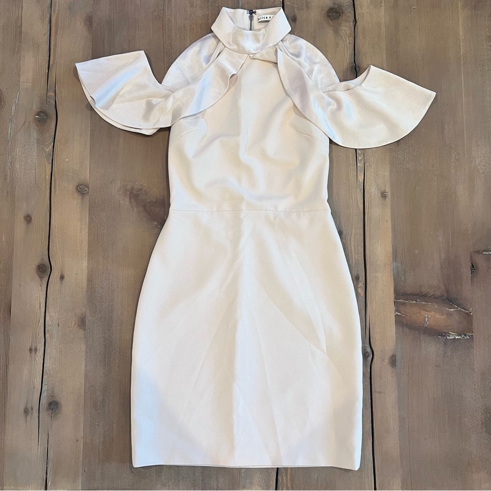 Alice + Olivia Elegant Cream Dress
